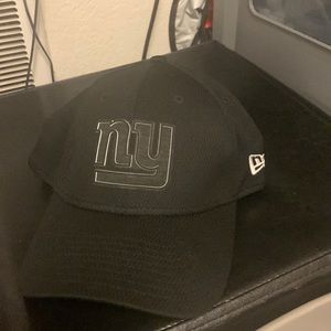 NY giants hat. New era 39thirty